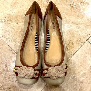 Gianni Bini nautical flats size 9
